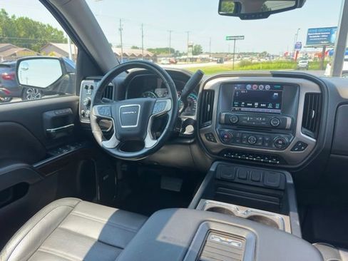 Used 2018 GMC Sierra 1500 Denali w/ Denali Ultimate Package AWD/4WD image 14