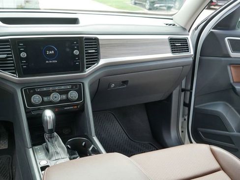 Used 2021 Volkswagen Atlas SEL AWD/4WD image 24