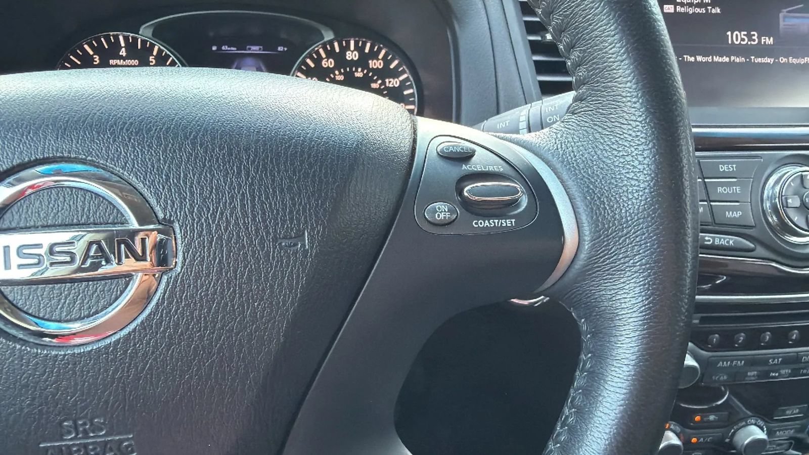 Used 2014 Nissan Pathfinder SL w/ SL Tech Package AWD/4WD image 26