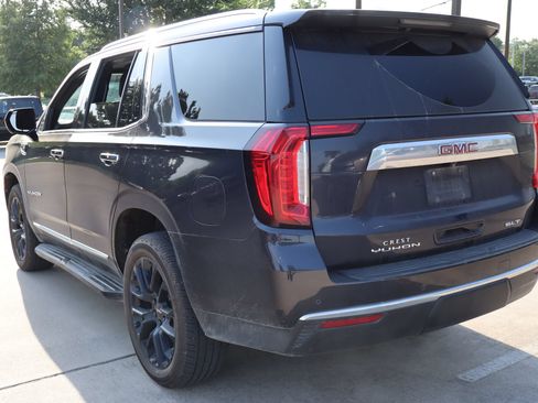 Used 2023 GMC Yukon SLT AWD/4WD image 6