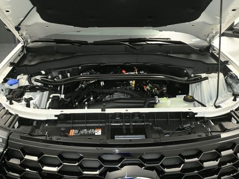 New 2025 Ford Explorer ST-Line w/ Premium Package image 13