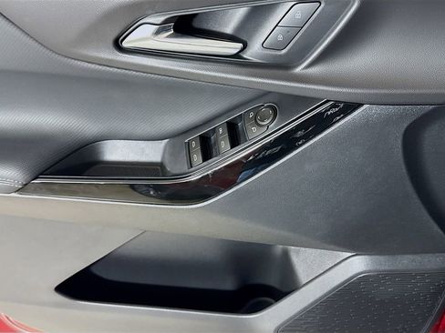 New 2026 Chevrolet Equinox LT w/ Safety and Technology Package FWD image 16