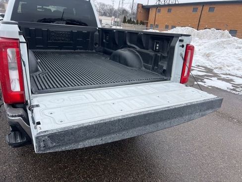 Certified 2025 Ford F250 XLT image 19