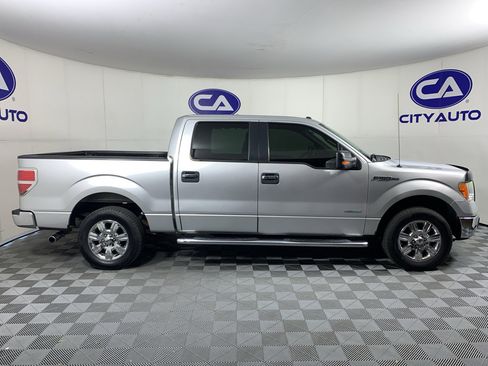 Used 2011 Ford F150 XLT w/ XLT Chrome Pkg RWD image 2