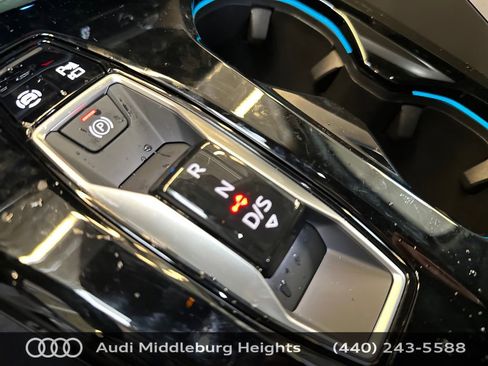 Certified 2025 Audi Q5 Premium Plus w/ Premium Plus AWD/4WD image 28