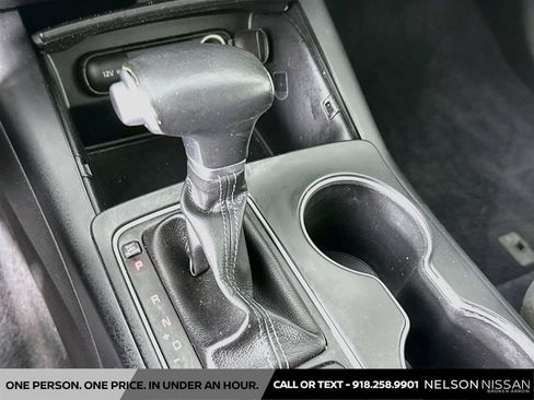 Used 2019 Kia Sorento S FWD image 16