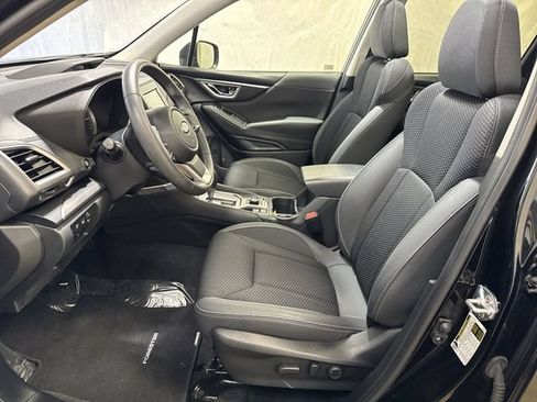 Used 2024 Subaru Forester Premium AWD/4WD image 10