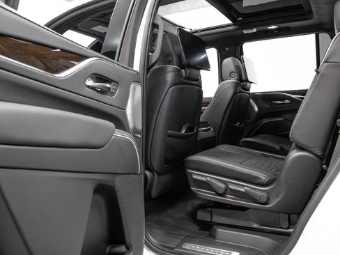 Used 2022 Cadillac Escalade Sport Platinum image 46