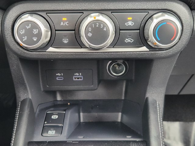 Used 2024 Nissan Kicks SV FWD image 20