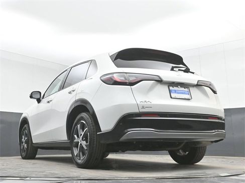 Used 2023 Honda HR-V EX-L image 44