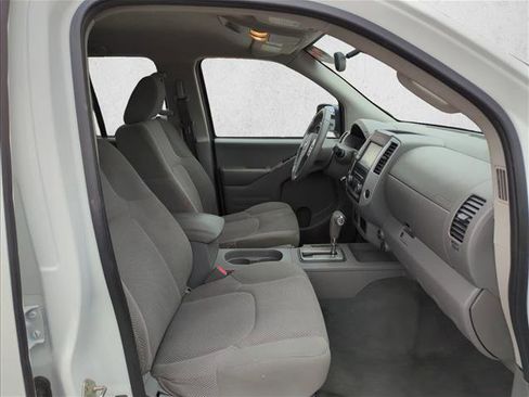 Used 2019 Nissan Frontier SV image 22