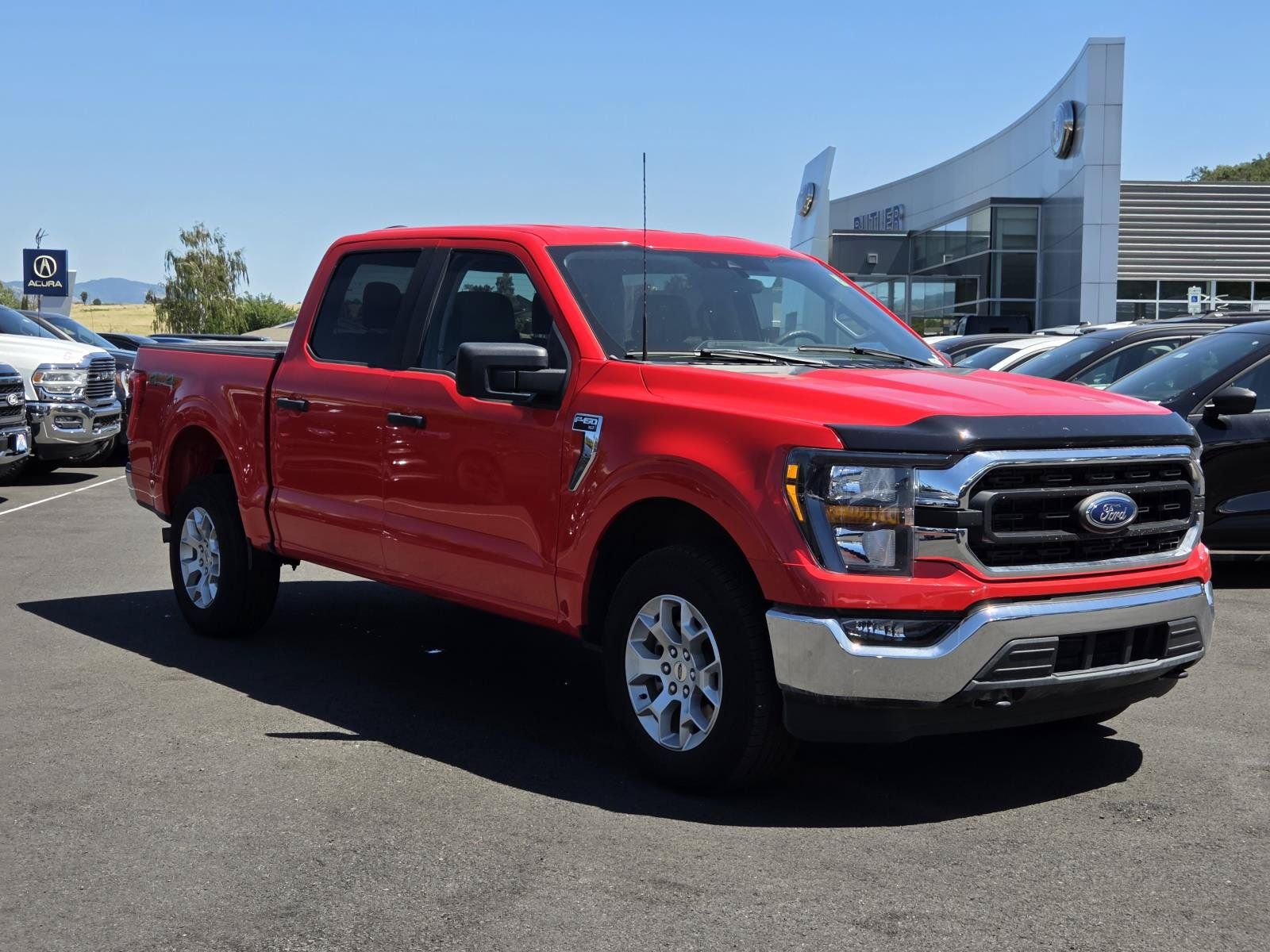 Used 2023 Ford F150 XLT AWD/4WD image 3