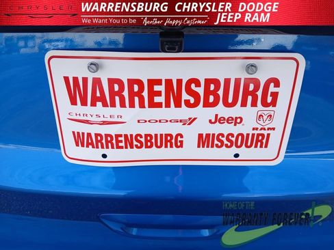 New 2026 Chrysler Pacifica Select FWD image 33