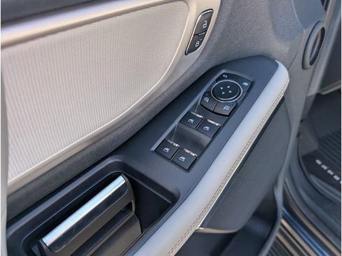 New 2025 Ford Expedition Active image 17