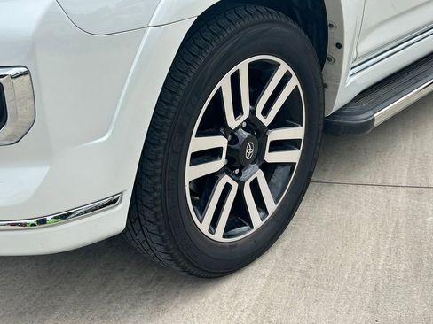 Used 2024 Toyota 4Runner Limited RWD image 9