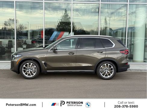 New 2026 BMW X5 xDrive50e AWD/4WD image 2