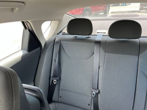 Used 2025 Kia K4 FWD image 40