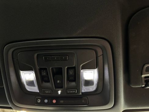 Used 2020 GMC Sierra 3500 AT4 w/ AT4 Premium Package image 21