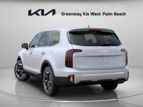 New 2025 Kia Telluride S image 5
