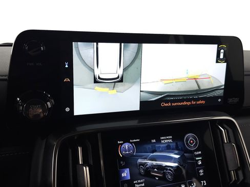 Used 2023 Lexus LX 600 4WD w/ Appearance Package image 30