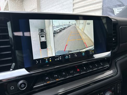 Used 2022 Chevrolet Silverado 1500 ZR2 w/ Technology Package image 20