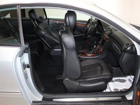Used 2006 Mercedes-Benz CLK 350 Coupe image 23
