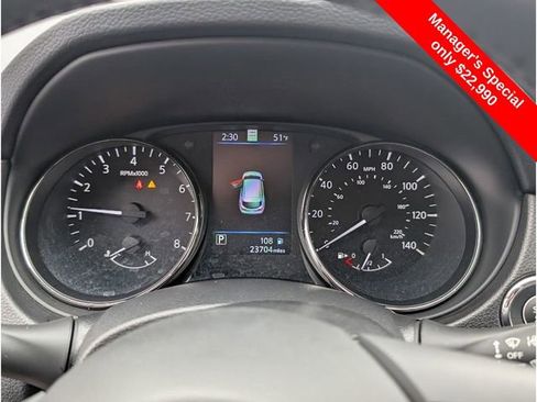 Used 2022 Nissan Rogue Sport SL w/ Premium Package image 19