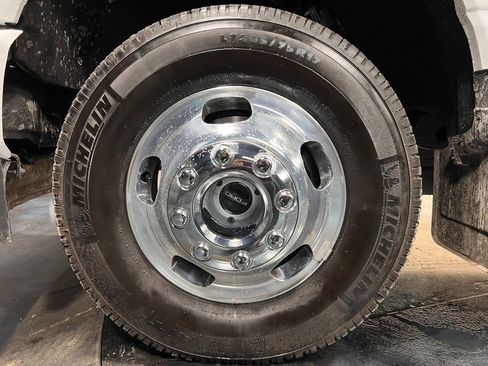 Used 2024 Ford F350 Lariat w/ Lariat Ultimate Package image 24