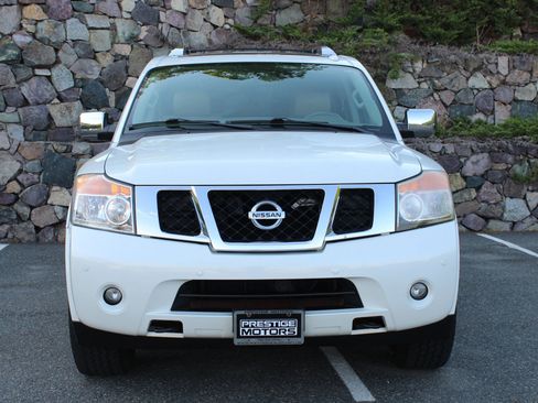 Used 2014 Nissan Armada Platinum image 3