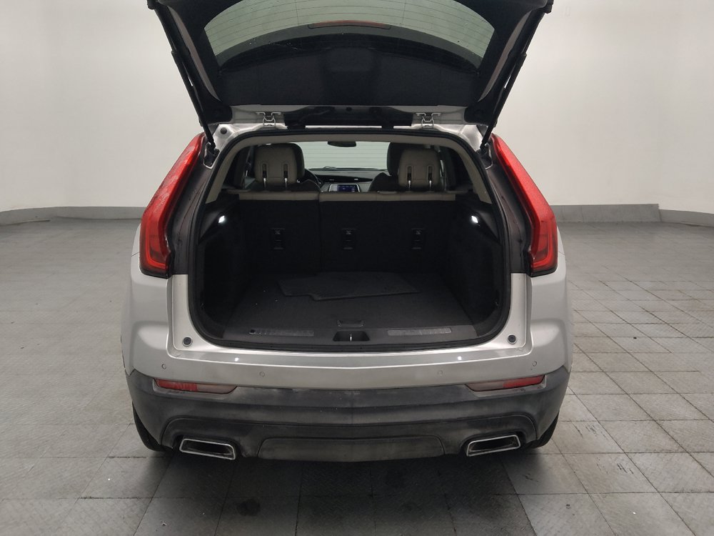 Used 2020 Cadillac XT4 Luxury w/ Cold Weather Package FWD image 29