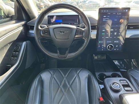 Used 2021 Ford Mustang Mach-E Select image 8
