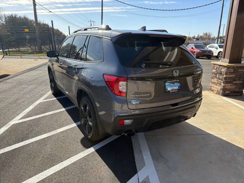 Used 2019 Honda Passport Elite image 4