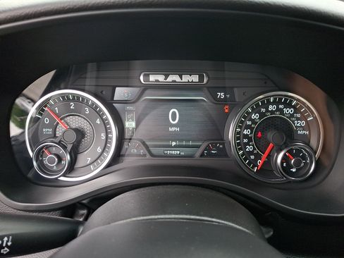Used 2025 RAM 1500 Big Horn AWD/4WD image 18