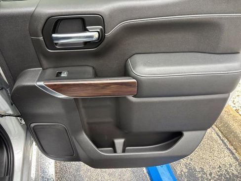 Used 2019 GMC Sierra 1500 SLT image 54