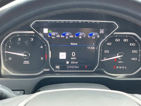 Used 2020 GMC Sierra 2500 AT4 w/ AT4 Premium Package AWD/4WD image 27