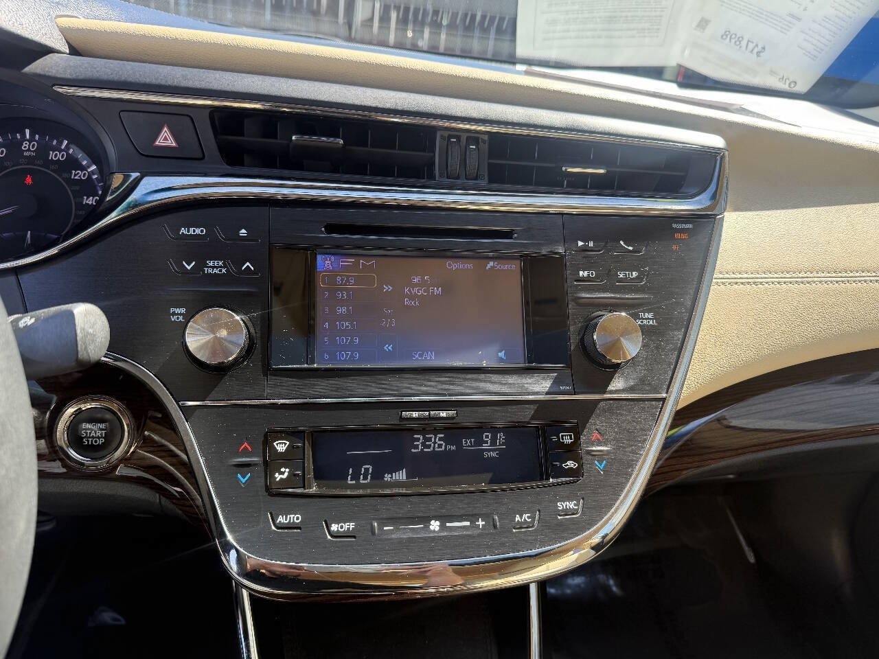 Used 2013 Toyota Avalon XLE Premium FWD image 10
