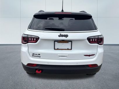 New 2026 Jeep Compass Trailhawk w/ Sun, Sound & Navigation Group