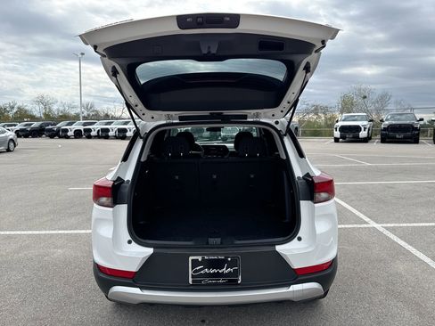 Used 2025 Chevrolet TrailBlazer LT image 19