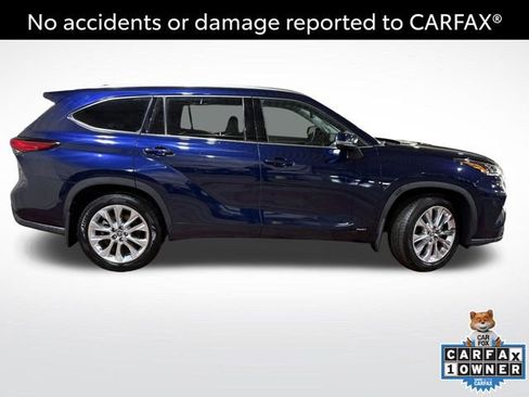 Certified 2022 Toyota Highlander Limited image 3