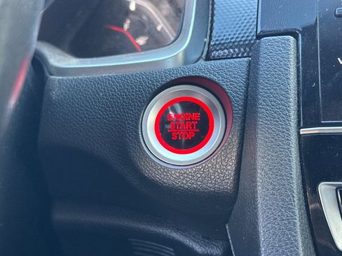 Used 2020 Honda Civic Sport image 32