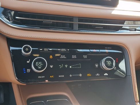New 2026 INFINITI QX60 Autograph AWD/4WD image 13