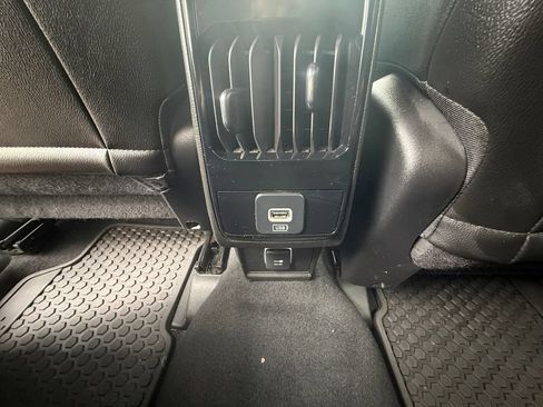 Used 2025 Jeep Compass Trailhawk AWD/4WD image 36