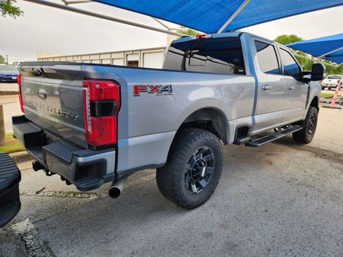 Used 2023 Ford F250 Lariat w/ Lariat Ultimate Package AWD/4WD image 4