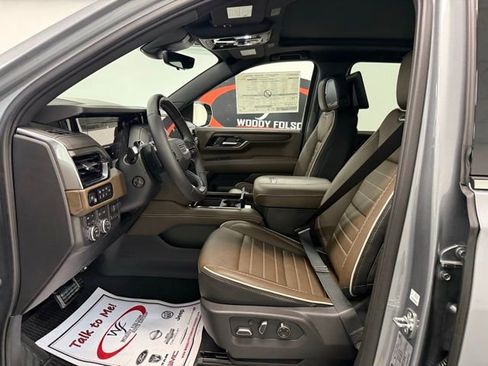 New 2026 GMC Yukon XL Denali Ultimate AWD/4WD image 11