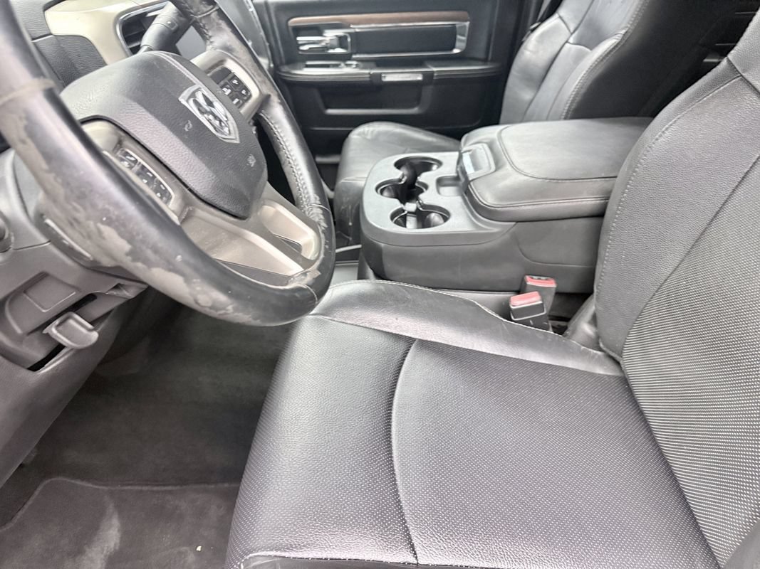 Used 2015 RAM 2500 Laramie w/ Black Appearance Group AWD/4WD image 10