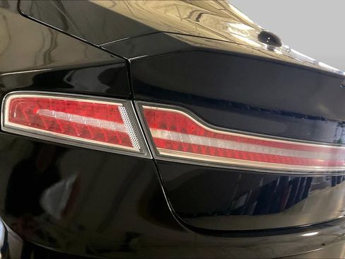 Used 2018 Lincoln MKZ Reserve w/ Climate Package AWD/4WD image 25