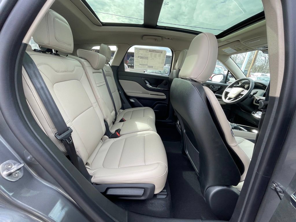 New 2026 Lincoln Corsair Premiere AWD/4WD image 22