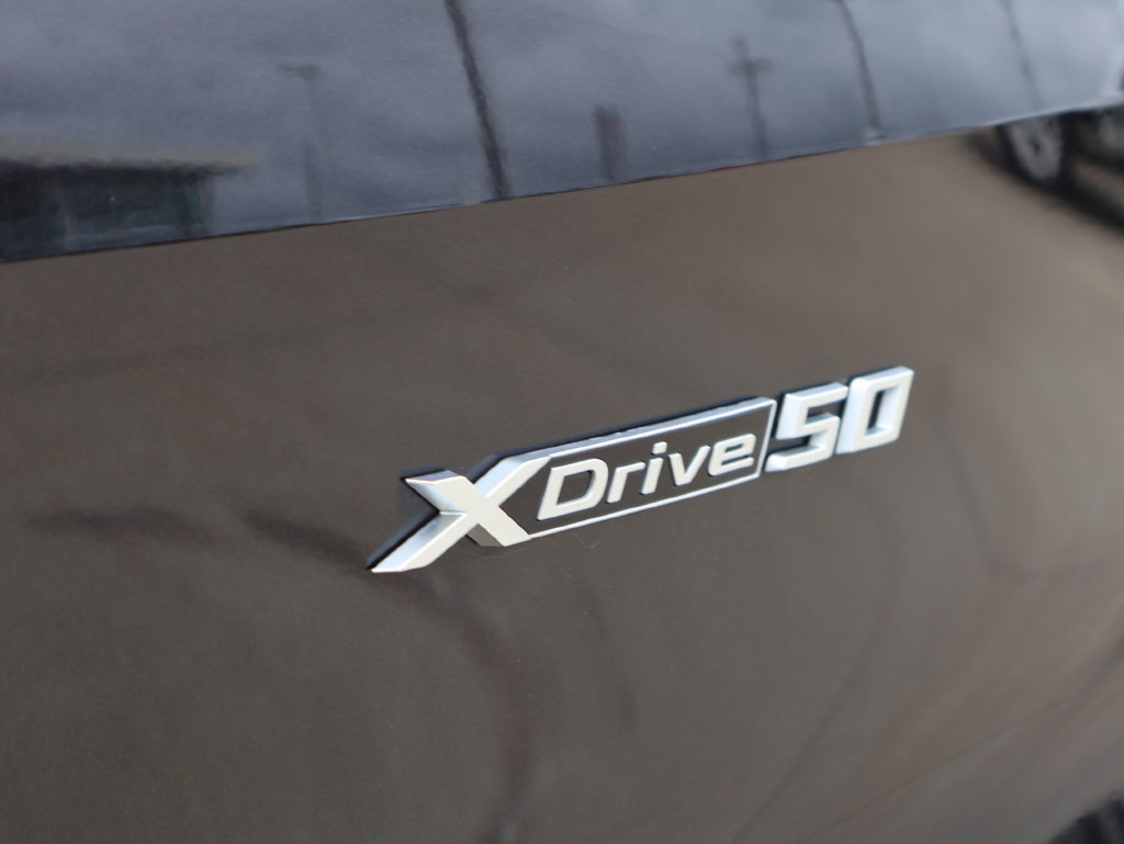 Certified 2024 BMW iX xDrive50 w/ Premium Package AWD/4WD image 38