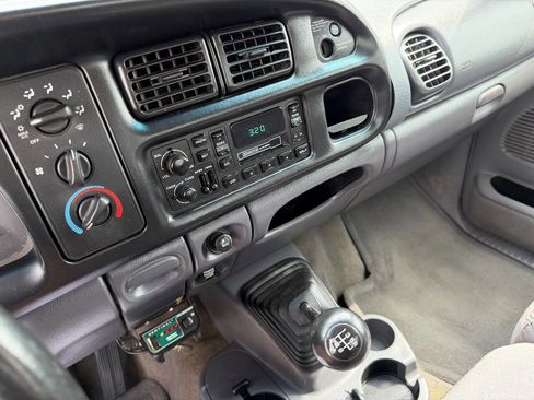 Used 2002 Dodge Ram 3500 Truck 2WD Regular Cab image 14