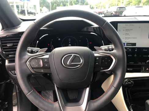 Used 2022 Lexus NX 350 AWD w/ Luxury Package image 9